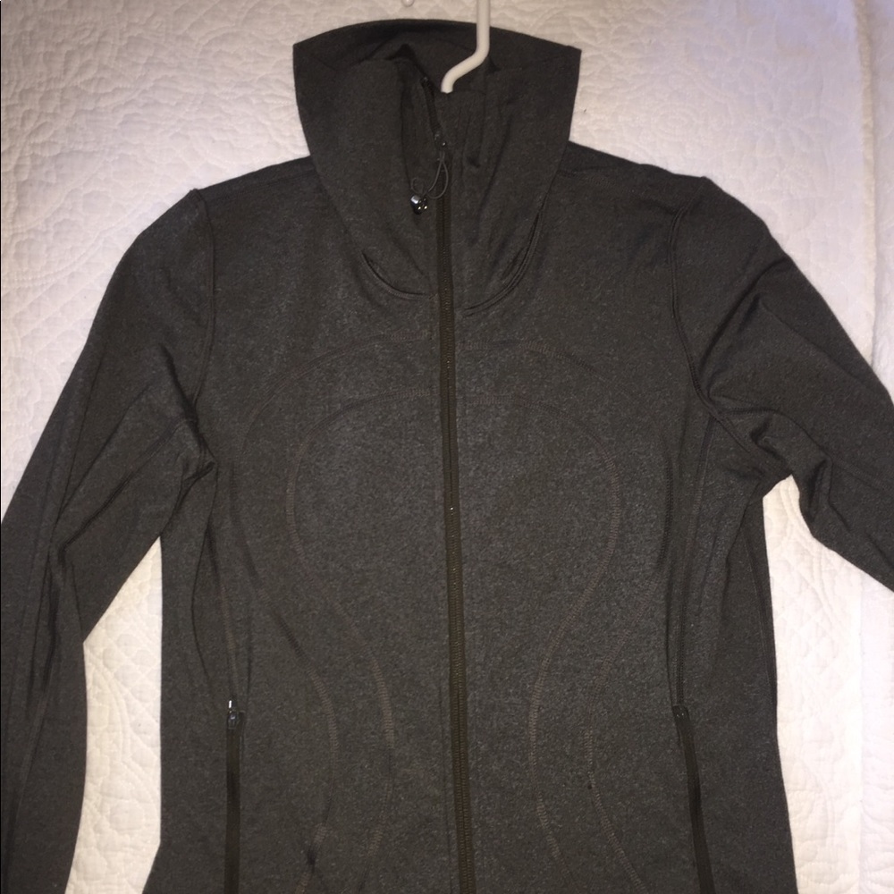 COPY - Cute Lululemon work out sweater!
